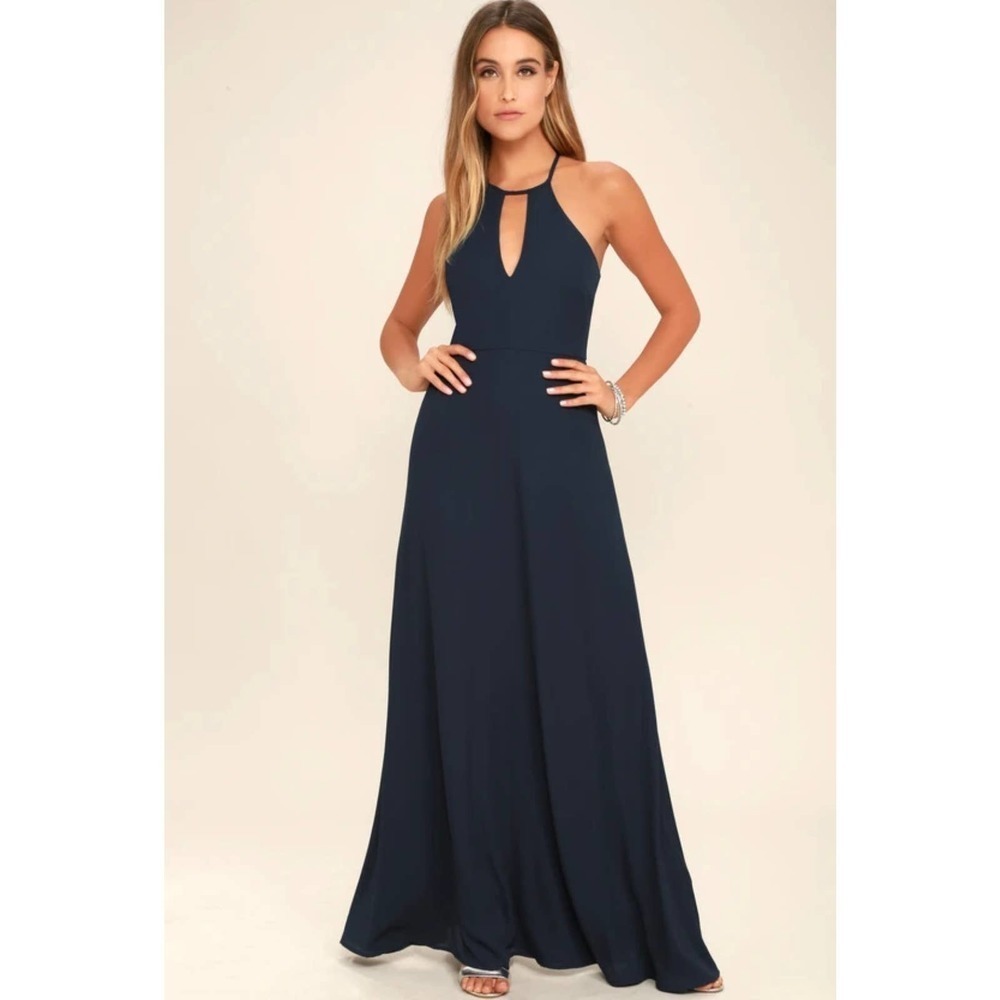 Lulu’s Beauty And Grace Keyhole Maxi In Navy